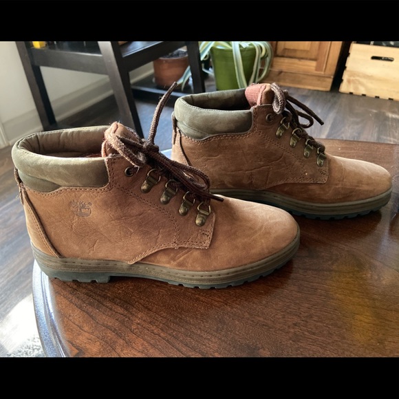 Timberland Boots - Picture 2 of 5